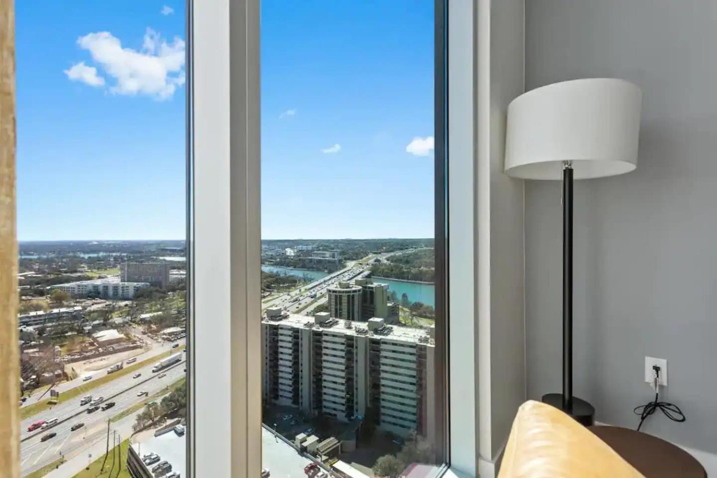 Modern 1Br Condo On Rainey St With Pool And Views Όστιν Εξωτερικό φωτογραφία