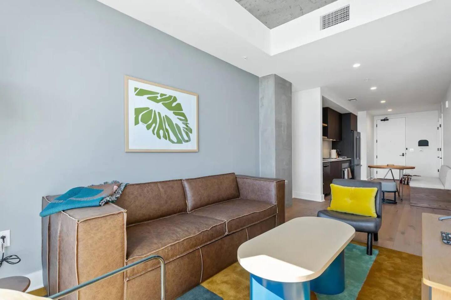 Modern 1Br Condo On Rainey St With Pool And Views Όστιν Εξωτερικό φωτογραφία