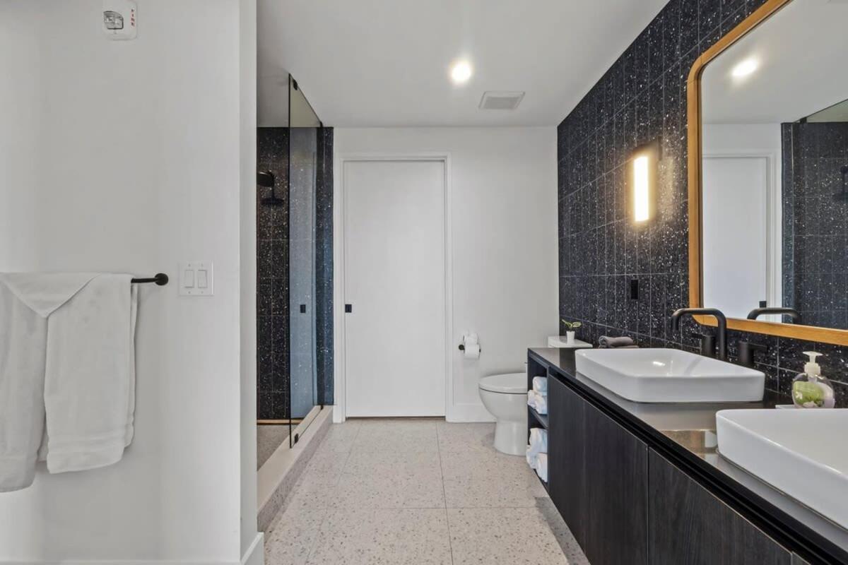 Modern 1Br Condo On Rainey St With Pool And Views Όστιν Εξωτερικό φωτογραφία